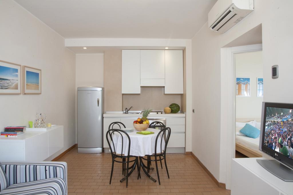 Aris Residence Riccione Room photo